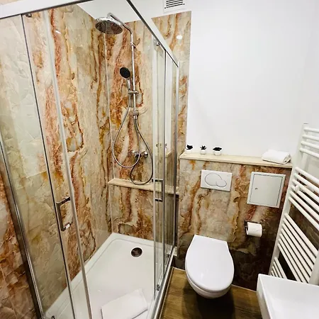 Zentral Gelegenes Und Stilvoll Moebliertes Apartment In Duisburg Nur 5 Minuten Vom Hbf Und City, Ideal Fuer Pendler Und Messebesucher Экстерьер фото