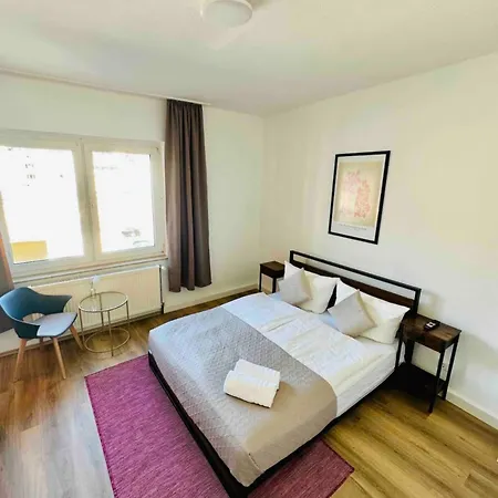Zentral Gelegenes Und Stilvoll Moebliertes Apartment In Duisburg Nur 5 Minuten Vom Hbf Und City, Ideal Fuer Pendler Und Messebesucher Экстерьер фото