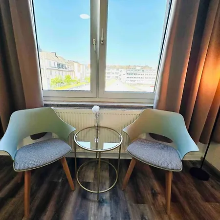 Zentral Gelegenes Und Stilvoll Moebliertes Apartment In Duisburg Nur 5 Minuten Vom Hbf Und City, Ideal Fuer Pendler Und Messebesucher Экстерьер фото