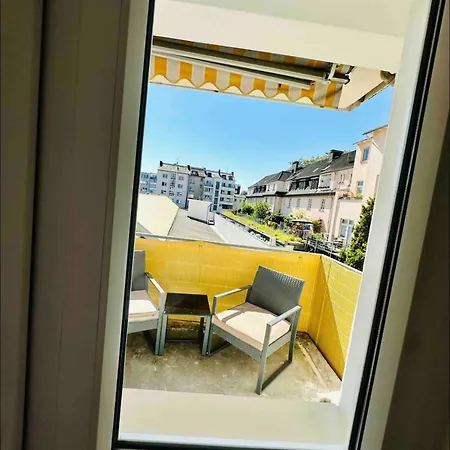 Zentral Gelegenes Und Stilvoll Moebliertes Apartment In Duisburg Nur 5 Minuten Vom Hbf Und City, Ideal Fuer Pendler Und Messebesucher Экстерьер фото
