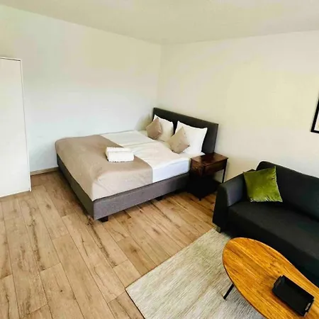 Zentral Gelegenes Und Stilvoll Moebliertes Apartment In Duisburg Nur 5 Minuten Vom Hbf Und City, Ideal Fuer Pendler Und Messebesucher Экстерьер фото