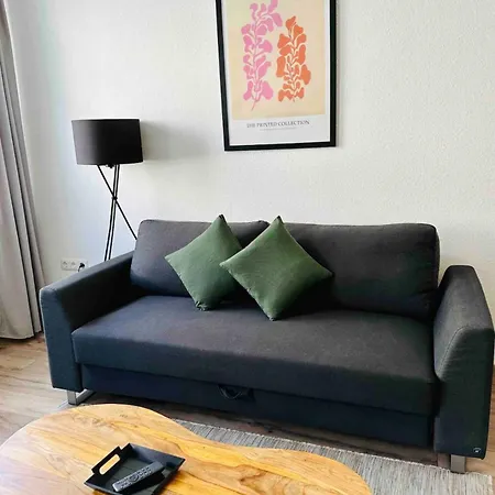 Zentral Gelegenes Und Stilvoll Moebliertes Apartment In Duisburg Nur 5 Minuten Vom Hbf Und City, Ideal Fuer Pendler Und Messebesucher Экстерьер фото