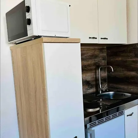Zentral Gelegenes Und Stilvoll Moebliertes Apartment In Duisburg Nur 5 Minuten Vom Hbf Und City, Ideal Fuer Pendler Und Messebesucher Экстерьер фото