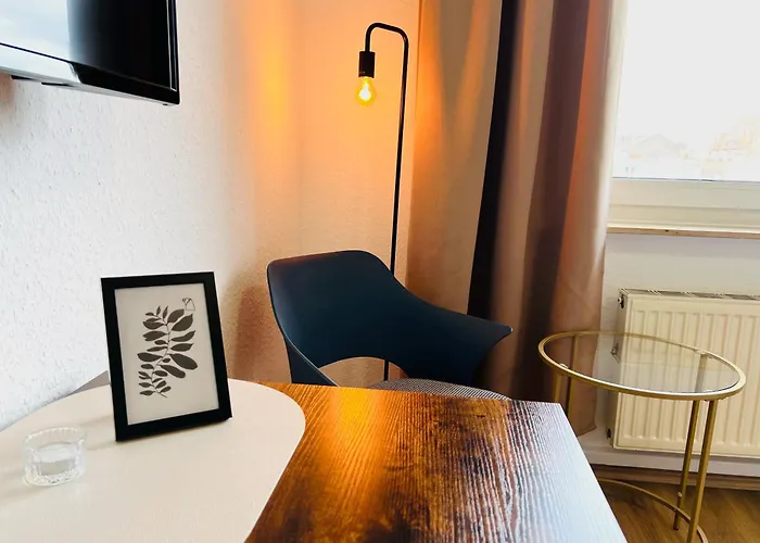 Zentral Gelegenes Und Stilvoll Moebliertes Apartment In Duisburg Nur 5 Minuten Vom Hbf Und City, Ideal Fuer Pendler Und Messebesucher