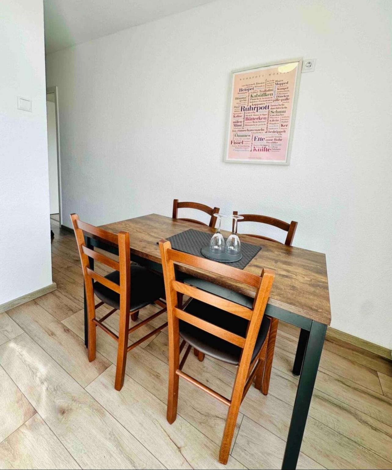 Zentral Gelegenes Und Stilvoll Moebliertes In Nur 5 Minuten Vom Hbf Und City, Ideal Fuer Pendler Und Messebesucher Apartment